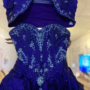 Quinceañera dress , prom dresser